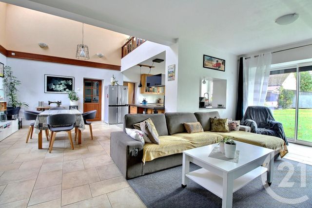 maison à vendre - 6 pièces - 170.0 m2 - LA FERTE GAUCHER - 77 - ILE-DE-FRANCE - Century 21 Lemaire Immobilier