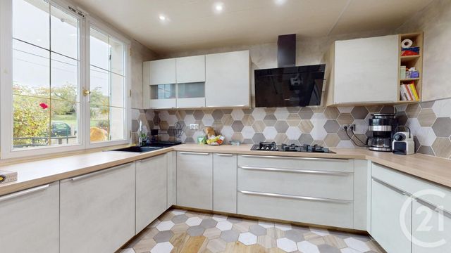 maison à vendre - 6 pièces - 122.0 m2 - LA FERTE GAUCHER - 77 - ILE-DE-FRANCE - Century 21 Lemaire Immobilier