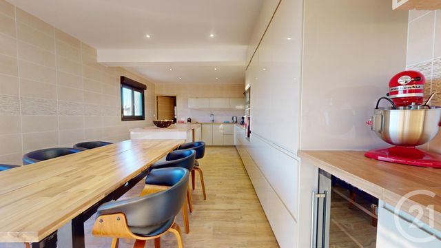 maison à vendre - 7 pièces - 220.0 m2 - LA FERTE GAUCHER - 77 - ILE-DE-FRANCE - Century 21 Lemaire Immobilier