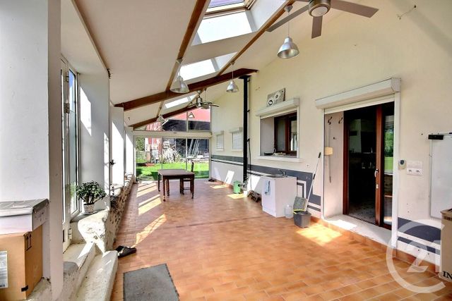 maison à vendre - 7 pièces - 213.0 m2 - LA FERTE GAUCHER - 77 - ILE-DE-FRANCE - Century 21 Lemaire Immobilier