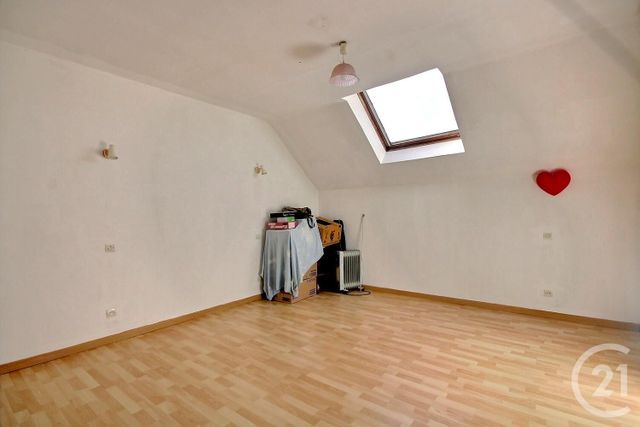 maison à vendre - 7 pièces - 213.0 m2 - LA FERTE GAUCHER - 77 - ILE-DE-FRANCE - Century 21 Lemaire Immobilier