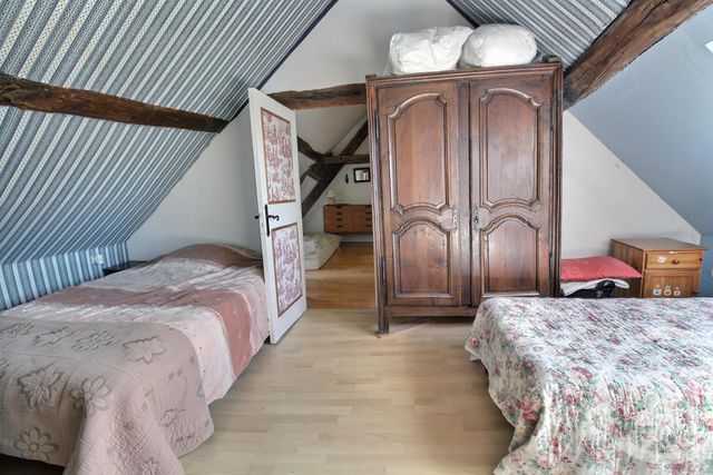 Afficher la photo en grand maison à vendre - 6 pièces - 140.0 m2 - SEZANNE - 51 - CHAMPAGNE-ARDENNE - Century 21 Lemaire Immobilier