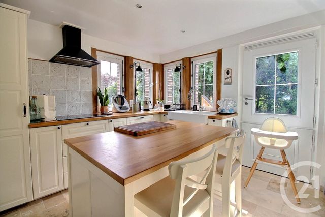 maison à vendre - 5 pièces - 110.0 m2 - MONTMIRAIL - 51 - CHAMPAGNE-ARDENNE - Century 21 Lemaire Immobilier