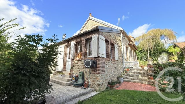 maison à vendre - 5 pièces - 110.0 m2 - MONTMIRAIL - 51 - CHAMPAGNE-ARDENNE - Century 21 Lemaire Immobilier