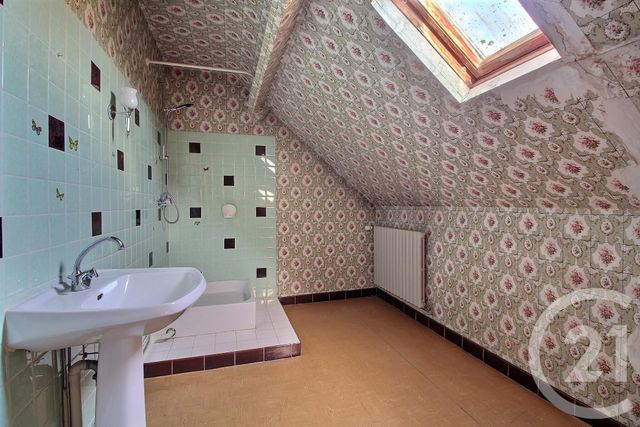 maison à vendre - 8 pièces - 165.0 m2 - MONTMIRAIL - 51 - CHAMPAGNE-ARDENNE - Century 21 Lemaire Immobilier