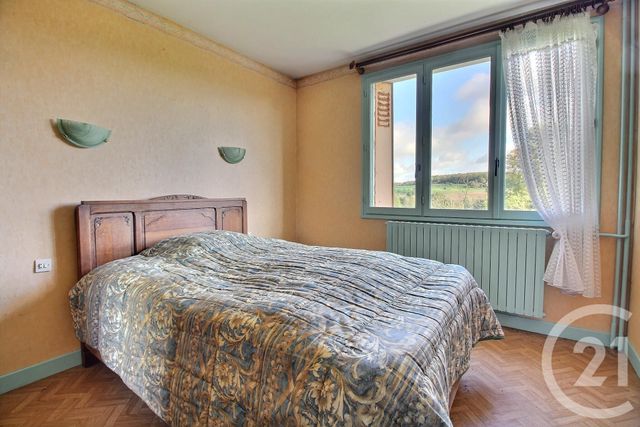 maison à vendre - 8 pièces - 165.0 m2 - MONTMIRAIL - 51 - CHAMPAGNE-ARDENNE - Century 21 Lemaire Immobilier