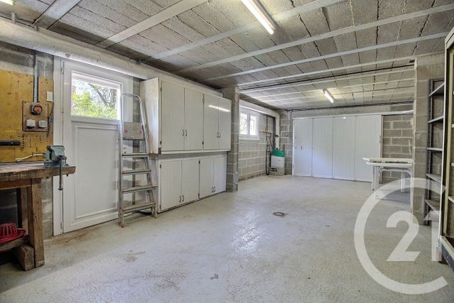 maison à vendre - 7 pièces - 182.86 m2 - MONTMIRAIL - 51 - CHAMPAGNE-ARDENNE - Century 21 Lemaire Immobilier