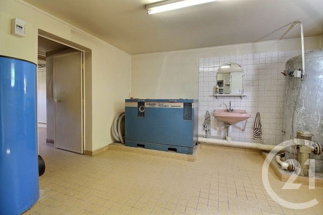 maison à vendre - 7 pièces - 182.86 m2 - MONTMIRAIL - 51 - CHAMPAGNE-ARDENNE - Century 21 Lemaire Immobilier