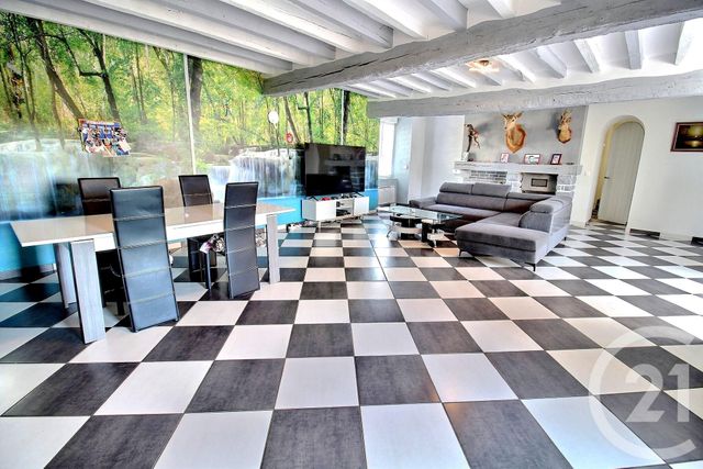 maison à vendre - 7 pièces - 192.0 m2 - MONTMIRAIL - 51 - CHAMPAGNE-ARDENNE - Century 21 Lemaire Immobilier