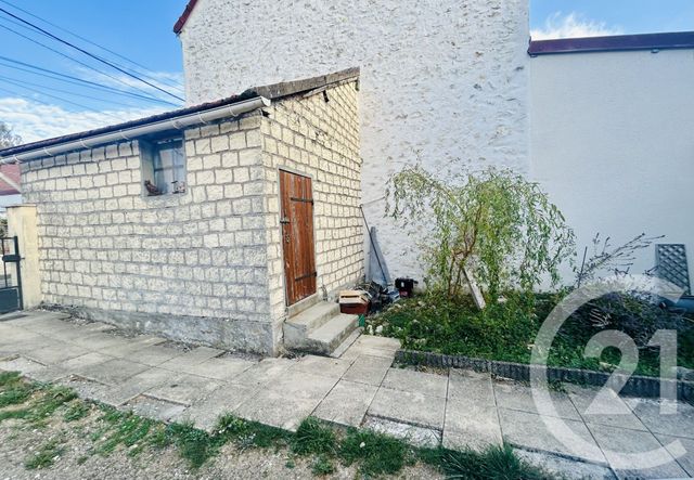 maison à vendre - 4 pièces - 90.39 m2 - LA FERTE GAUCHER - 77 - ILE-DE-FRANCE - Century 21 Lemaire Immobilier